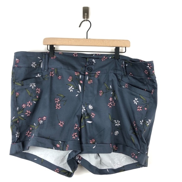 torrid Pants - Torrid Floral Print Cuffed Shorts